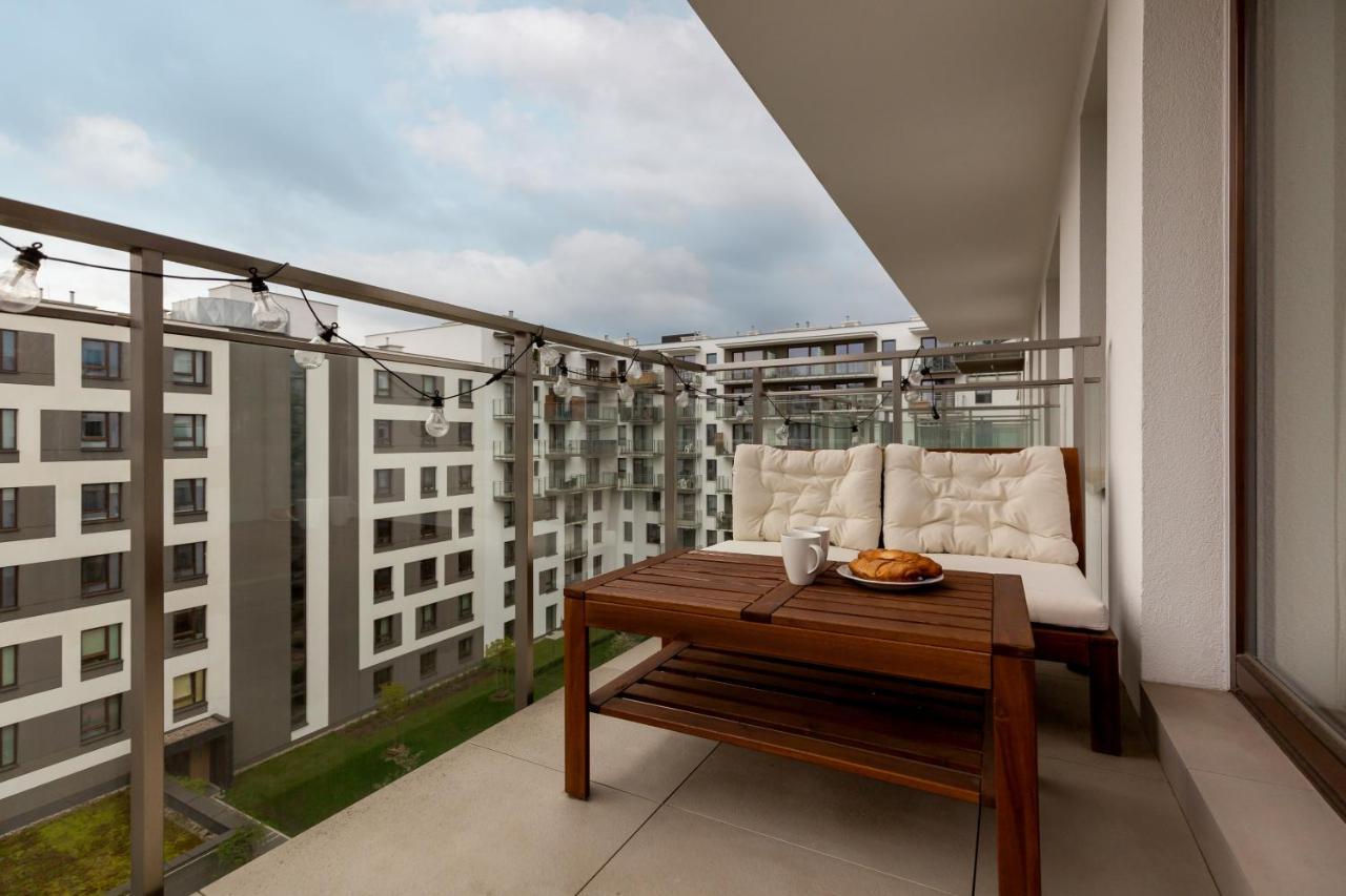 Forum Wola Jana Kazimierza Apartment By Noclegi Renters Varsó Kültér fotó