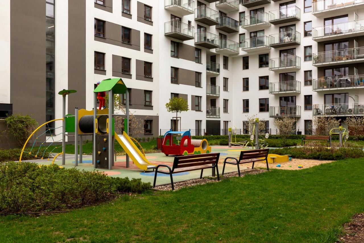 Forum Wola Jana Kazimierza Apartment By Noclegi Renters Varsó Kültér fotó