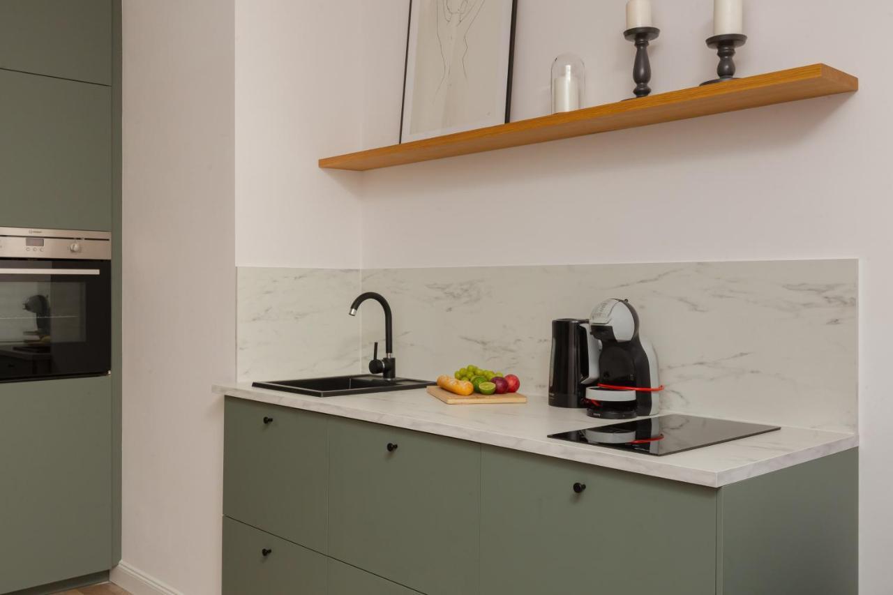Forum Wola Jana Kazimierza Apartment By Noclegi Renters Varsó Kültér fotó