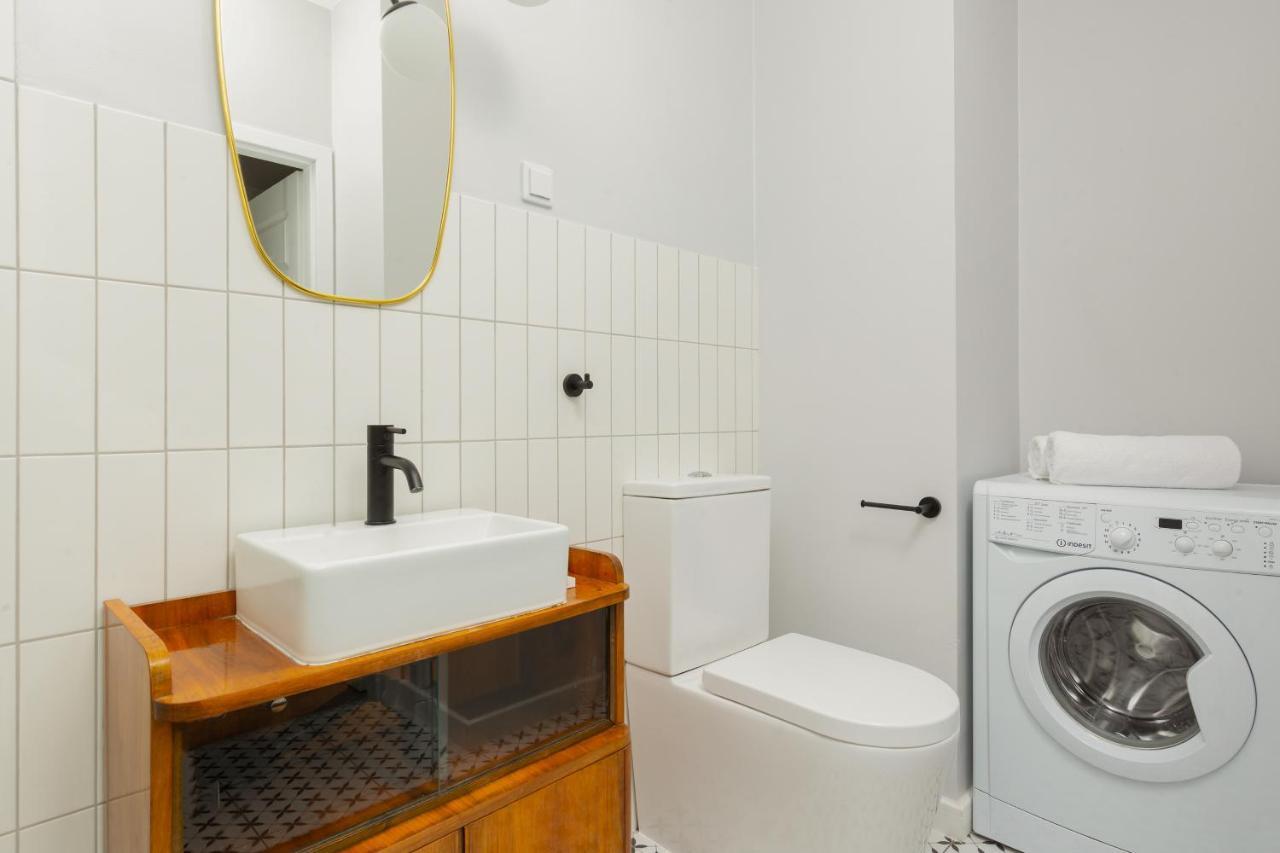 Forum Wola Jana Kazimierza Apartment By Noclegi Renters Varsó Kültér fotó
