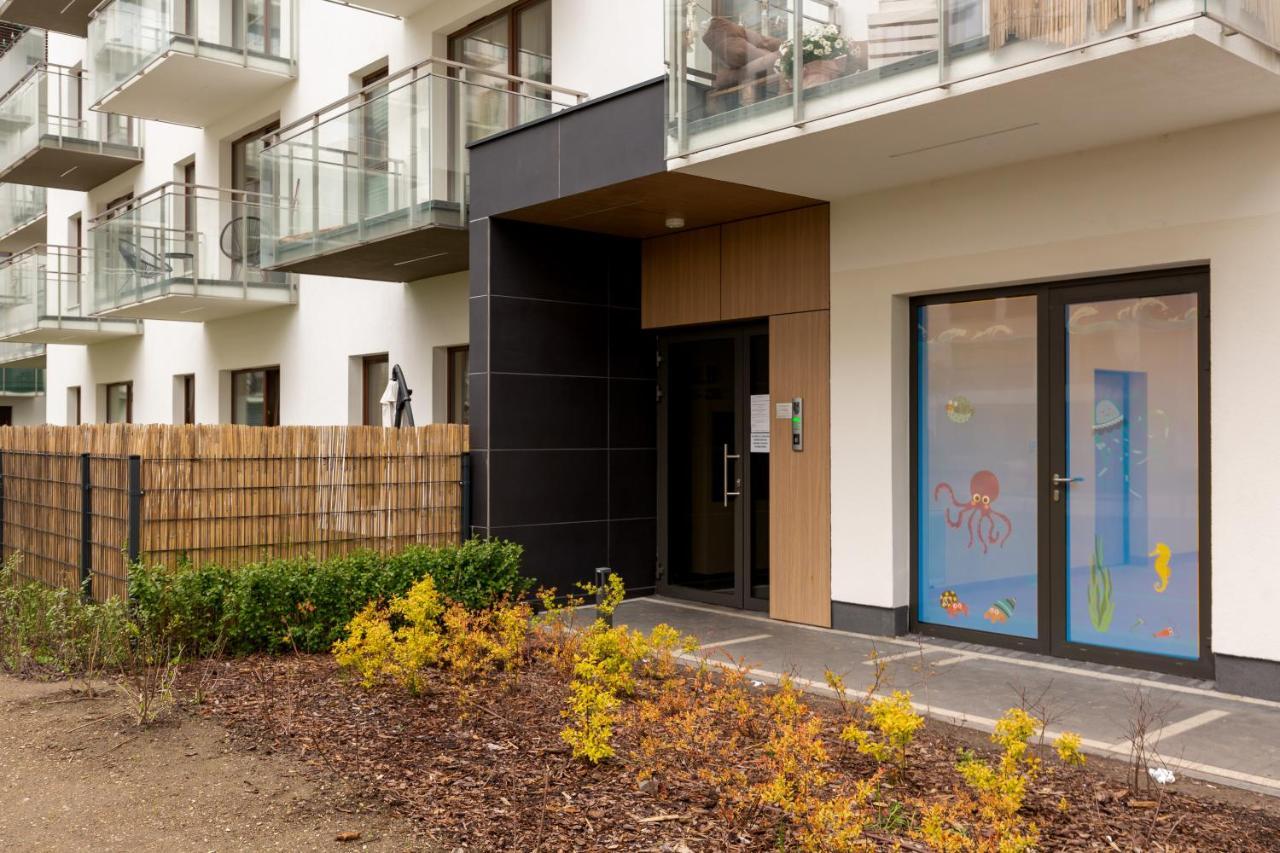 Forum Wola Jana Kazimierza Apartment By Noclegi Renters Varsó Kültér fotó